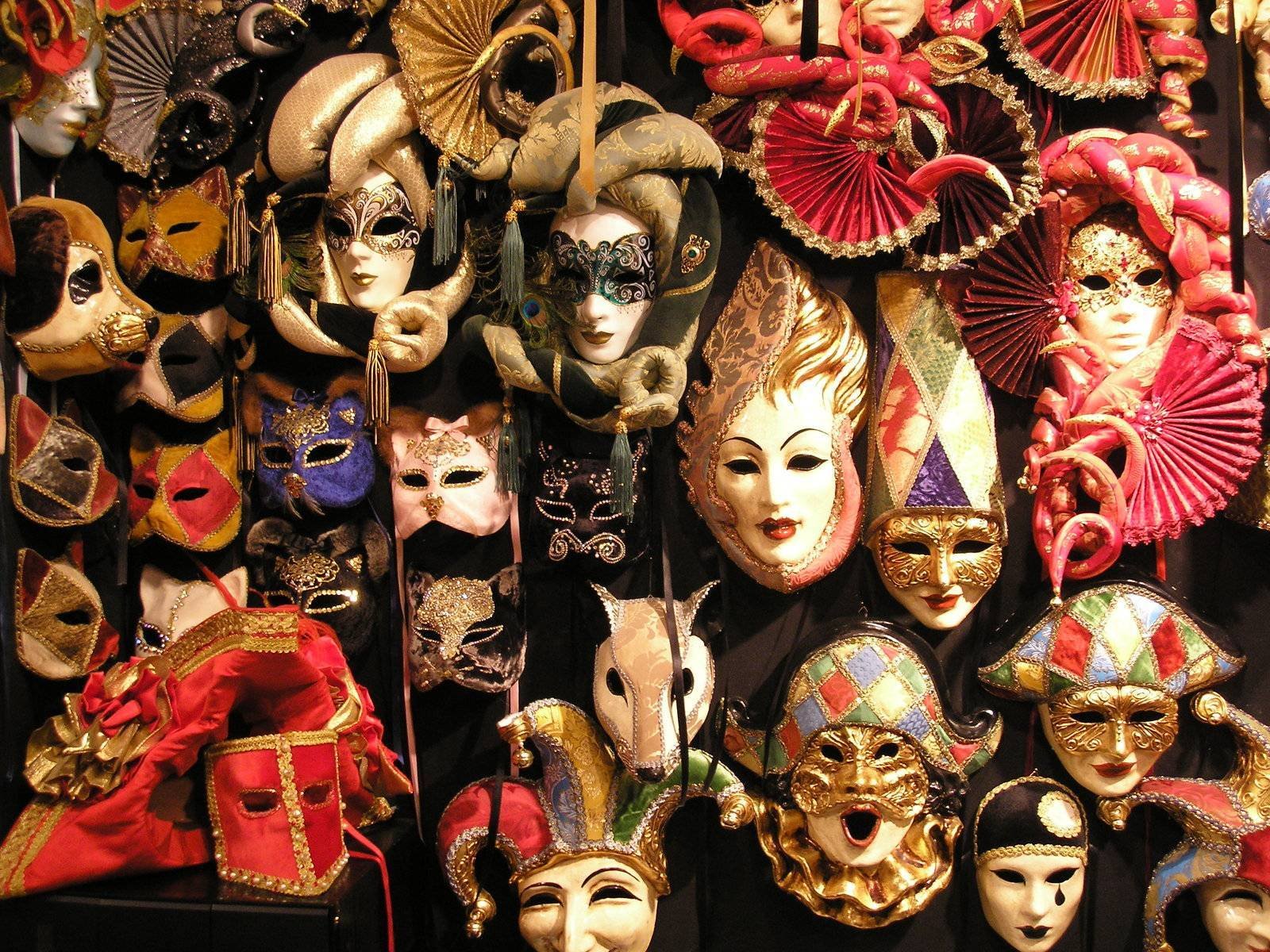 Виды масок. Разные маски. Театральные маски. Венецианские маски много. Венецианский театр масок.