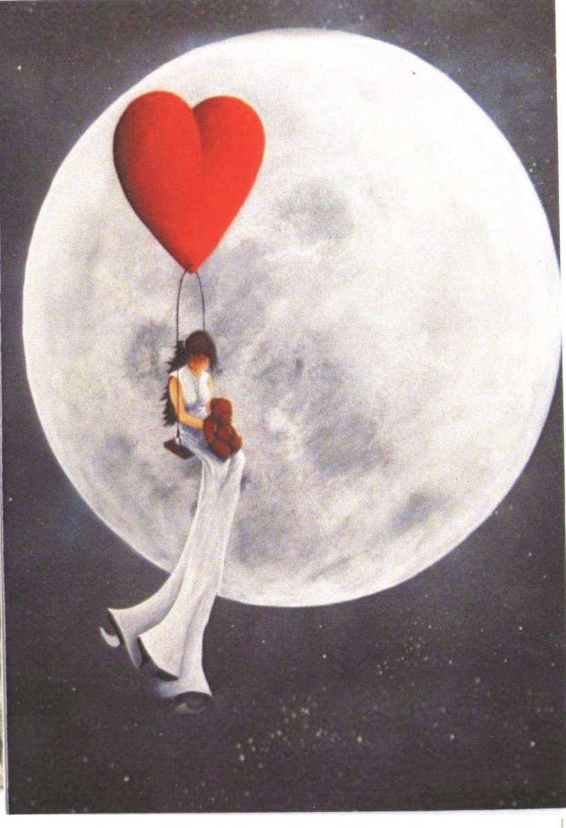 Этой ночью что то сердце от любви. Луна сердце. Луна с сердечком. Спокойной ночи сердечки. Доброй ночи с сердечками.
