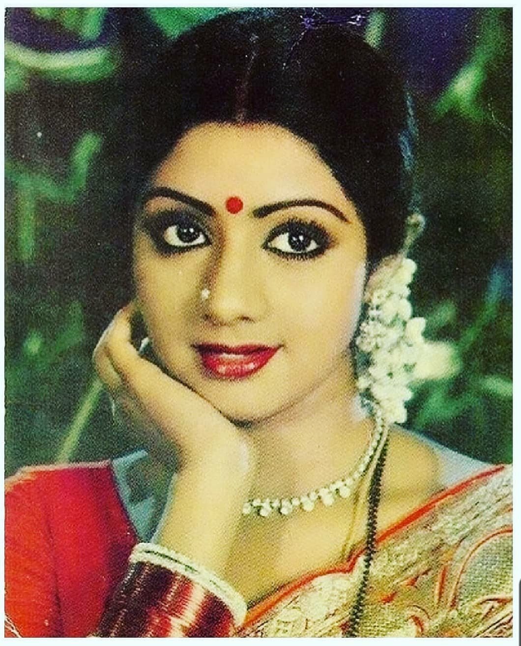Жизнь актрис индийских. Шридеви. Индия Шридеви. Шридеви 1970. Индийская актриса Шридеви.