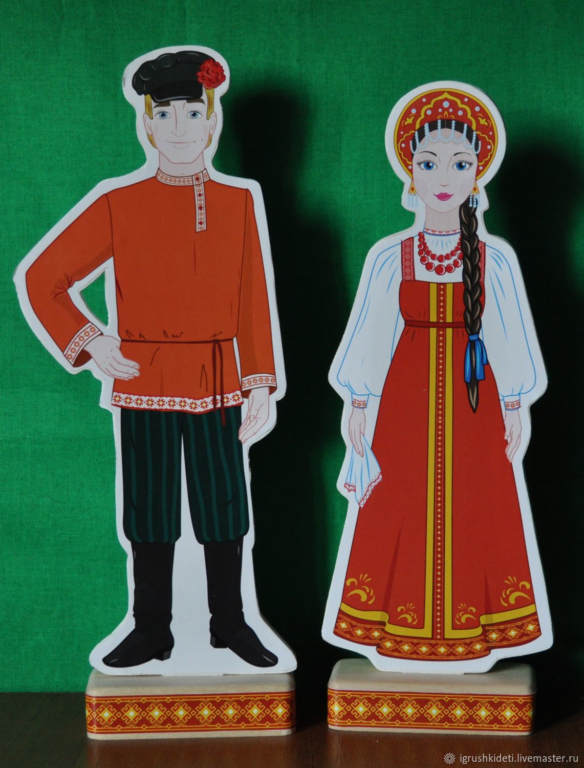 Бумажная кукла в русском костюме