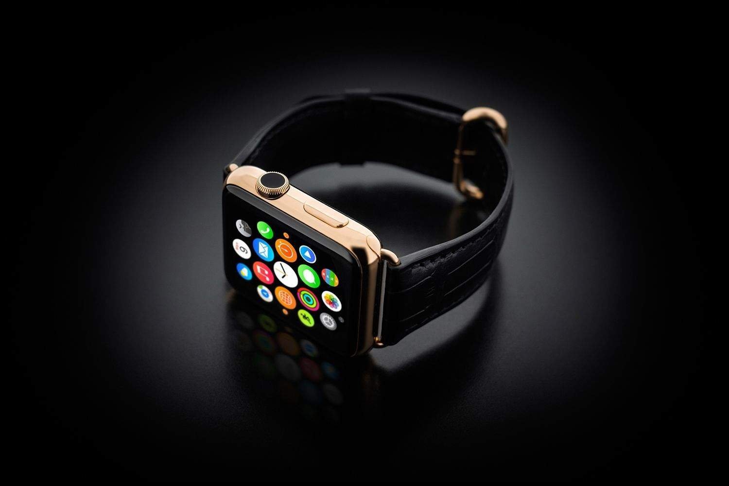 Apple watch 8 1 1. Apple IWATCH 7. Айфон и эпл вотч. Apple watch Gold 18 Karat. Эпл вотч 2014.