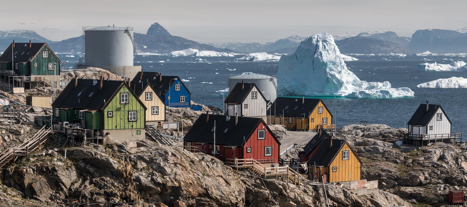 Какая территория гренландии. Нуук Гренландия. Илулиссат Гренландия. Нуук столица. Гренландия (остров).
