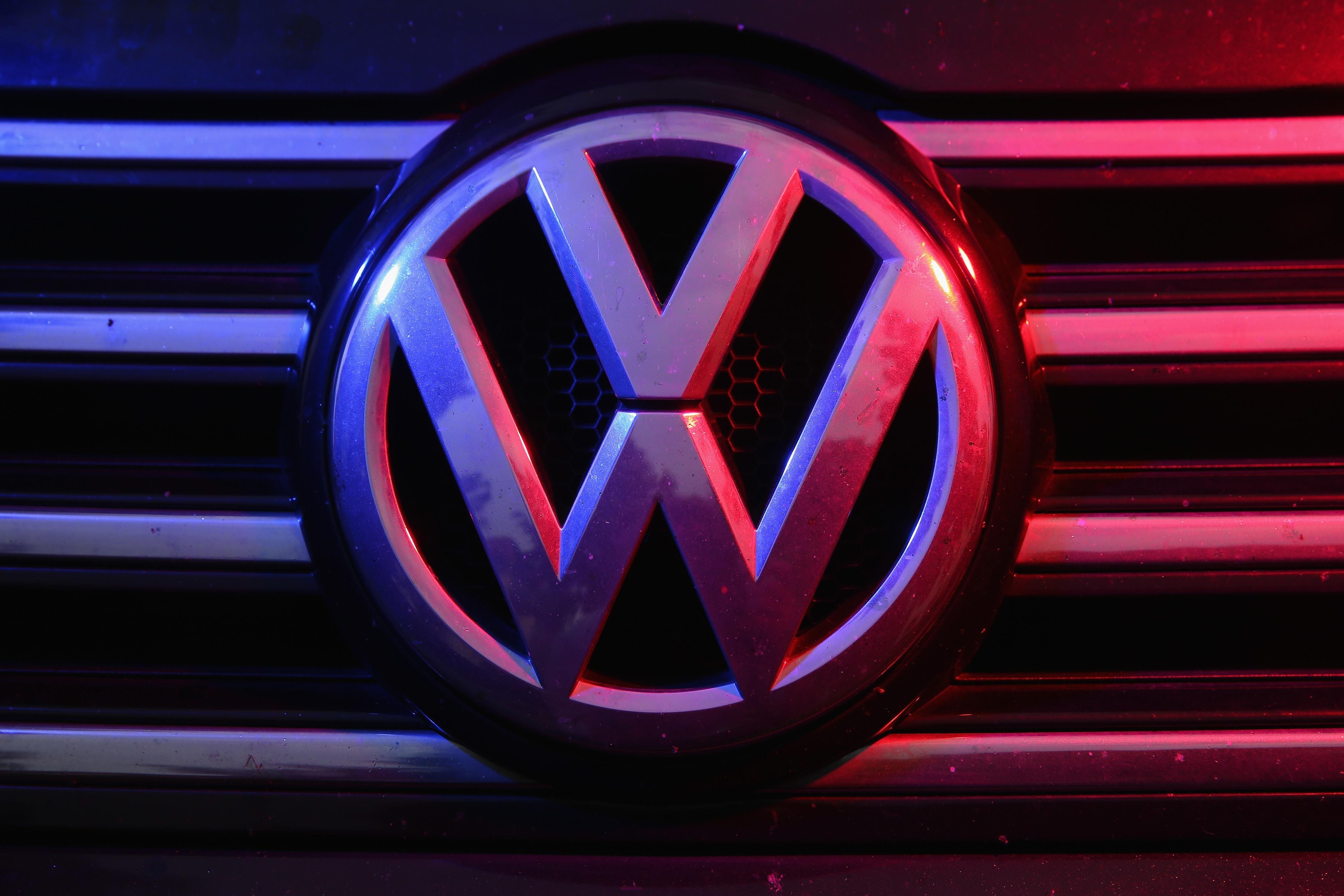 Музыка volkswagen. Фольксваген лого. Эмблема Фольксваген Джетта 2009. VW logo 2021. Volkswagen wv2.