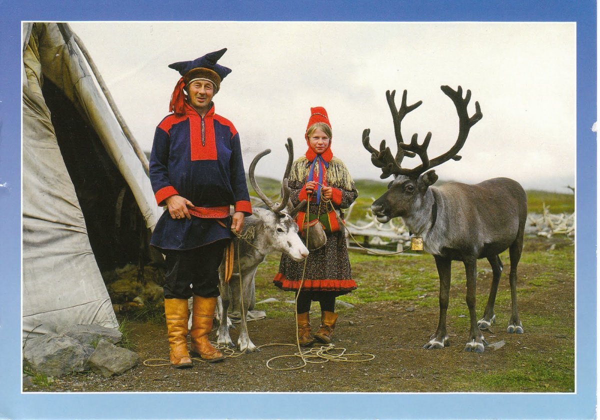 По древнему поверью саамов коренных обитателей. Саамы лопари. Кольские саамы. Национальный костюм саамов Кольского полуострова. Саамы Канада.