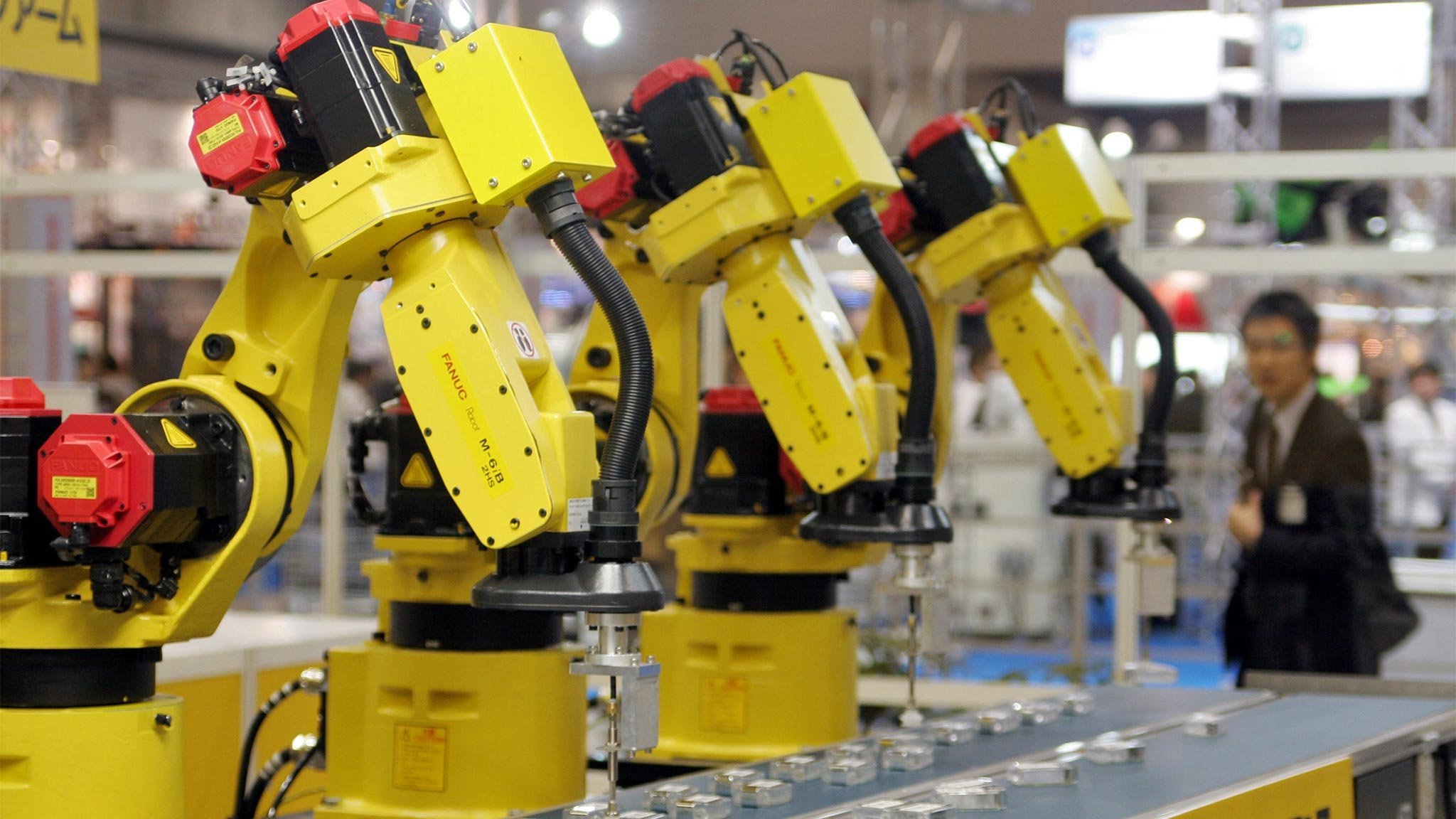 Виды промышленных роботов их назначение. Промышленный робот манипулятор Фанук. Робот манипулятор Fanuc. Fanuc m 710ic. Сварочные роботы Fanuc m-710.