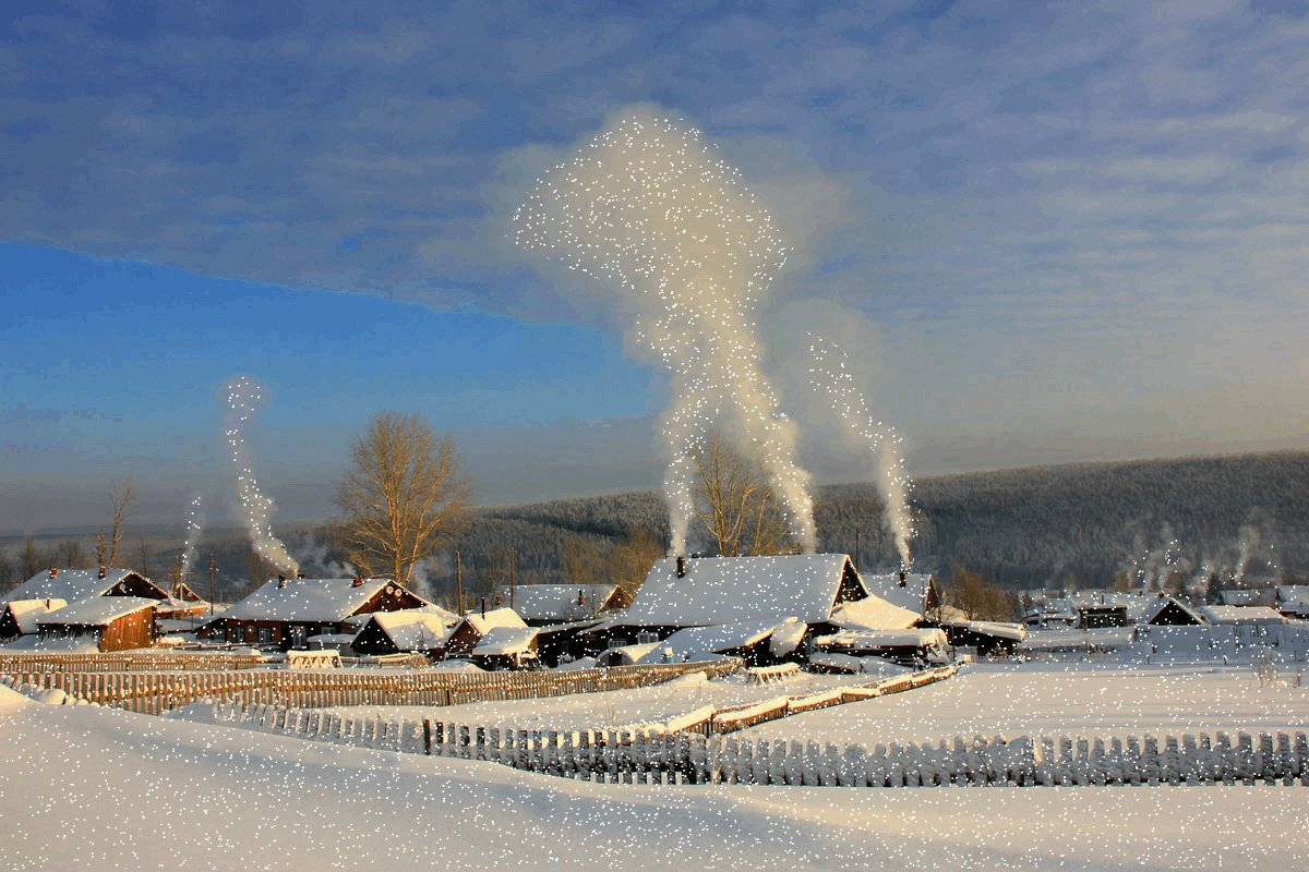 Деревня зимой. Зима в деревне. Морозная зима в деревне. Зима дым из трубы. Дымка снега