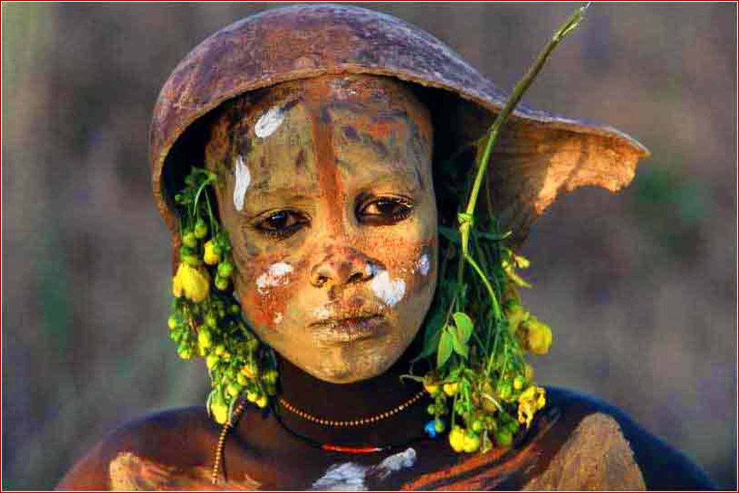 Tribe people. Африканское племя Мурси. Дикие племена Африки Мурси.